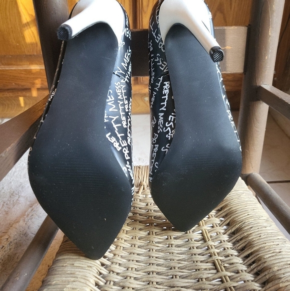 **SOLD**Shoedazzle Pretty Mess Heels size 9 - Picture 4 of 8